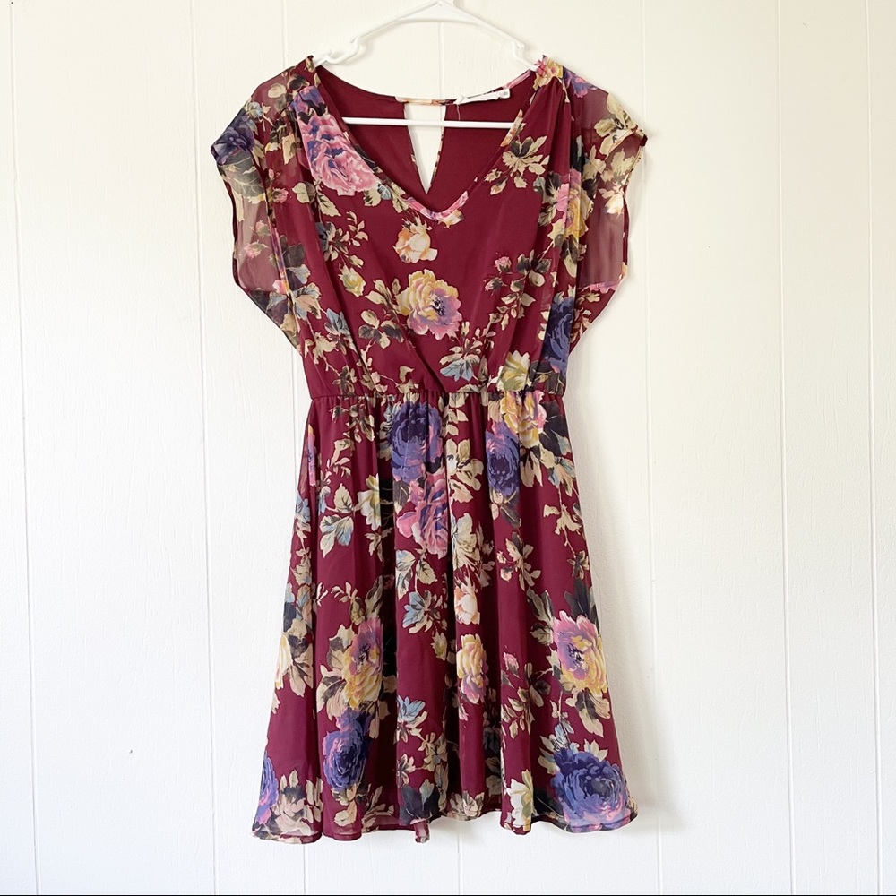 Lush Casual Floral Dress Size Small